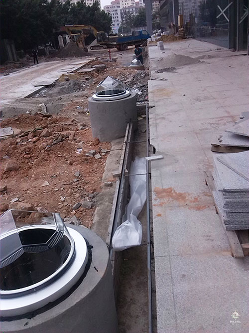 導(dǎo)光管采光系統(tǒng)施工現(xiàn)場(chǎng) 導(dǎo)光管采光系統(tǒng)施工現(xiàn)場(chǎng)