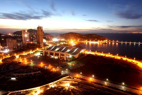 連云港連云新城商務中心光導系統(tǒng)應用 連云港連云新城商務中心光導系統(tǒng)應用